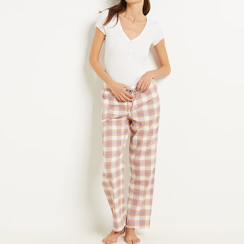 hongfeng specializes in custom made pajama pants with premium fabric for a perfect fit.